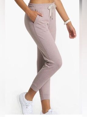 Vuori Performance Joggers